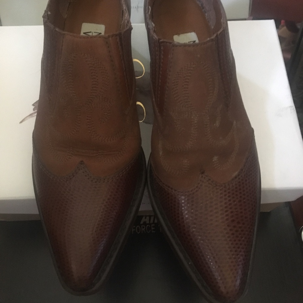 Used Nine West western boots